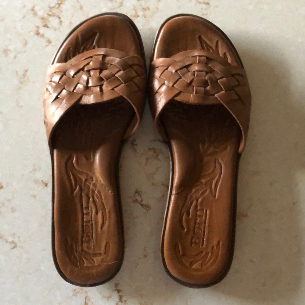 Born leather sandals